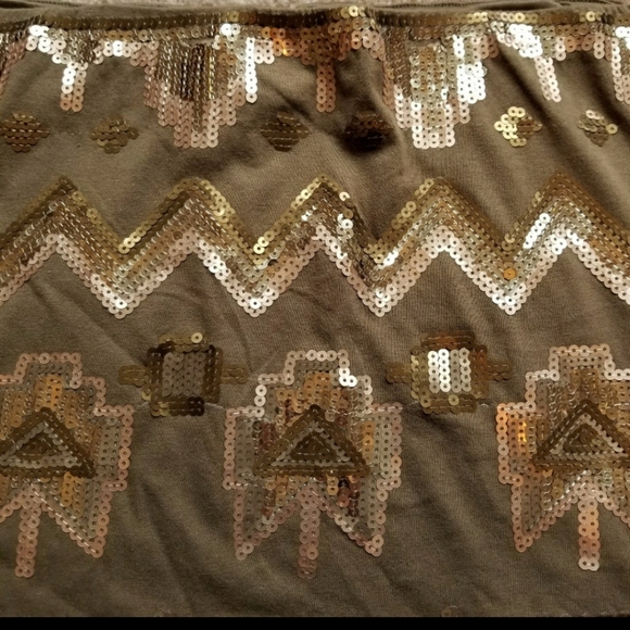 🔥Green & Gold Sequin Aztec Mini Skirt - Picture 3 of 3
